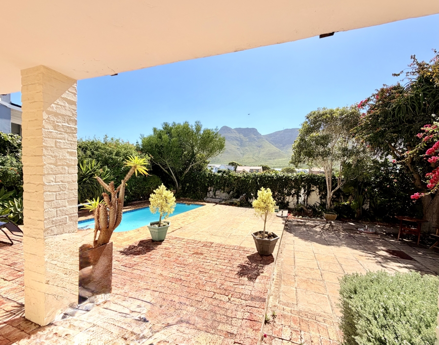 4 Bedroom Property for Sale in Vermont Western Cape